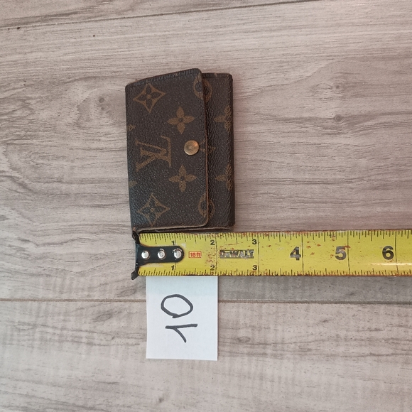 LOUIS VUITTON key holder monogram canvas Authentic - Picture 8 of 8